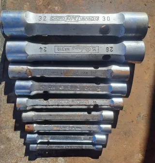 Juego de llaves de tubo