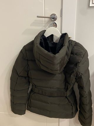 Cazadora Zara verde talla S