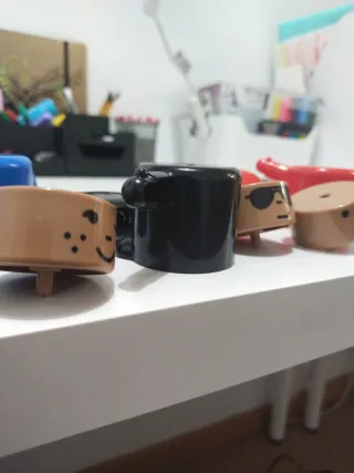 Muñecos manipulativos de plástico