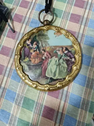 Medallón antiguo escena rococó