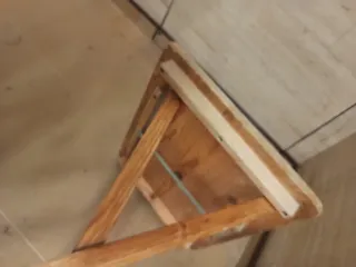 Mesa auxiliar de madera plegable