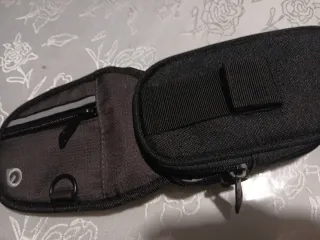 Marsupio portaoggetti nero e grigio