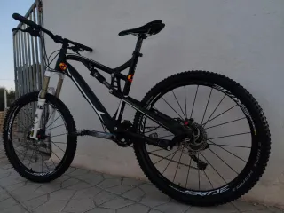 Bicicleta Enduro Doble Suspensión
