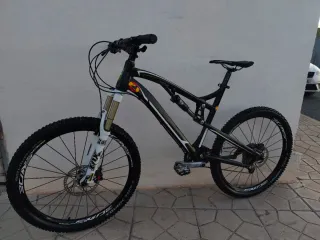 Bicicleta Enduro Doble Suspensión