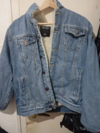 Chaqueta Nike Negra con Capucha