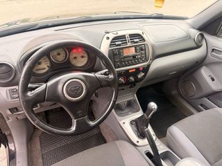 Toyota RAV4 2003