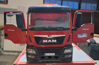 Camioncino Bruder per la raccolta differenziata