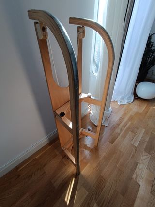 Trineo de madera tradicional