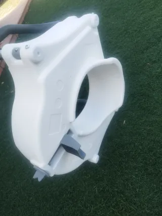 Elevador WC con Reposabrazos, sólo con 2 usos.