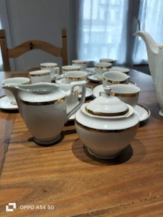 Juego de café porcelana filo oro numerado