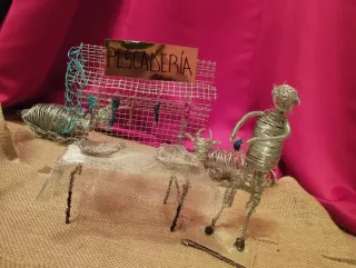 Figura de alambre artesanal