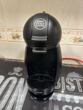 Cafetera Dolce Gusto Piccolo Negra