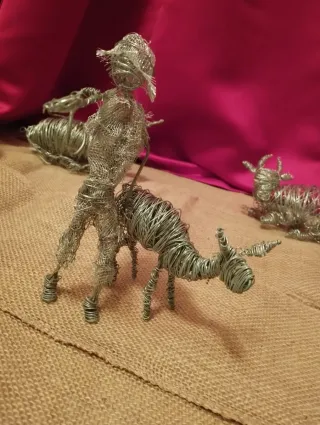 Figura de alambre artesanal