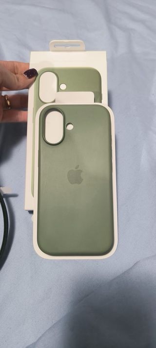 Funda iPhone 17 y Correa Crossbody Apple