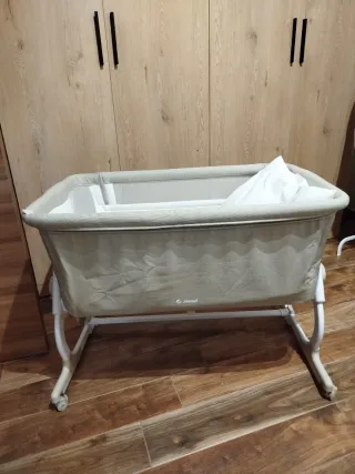 Minicuna Jané colecho