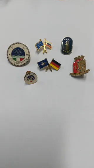 Lotto spille militari varie