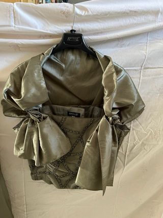 Completo gonna top stola verde con strass