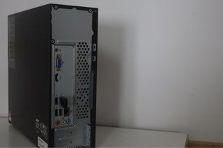 Ordenador con complementos