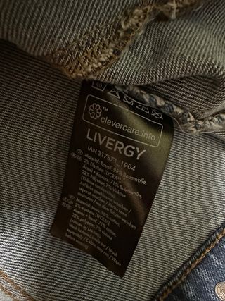 Chaqueta vaquera con capucha Talla 42