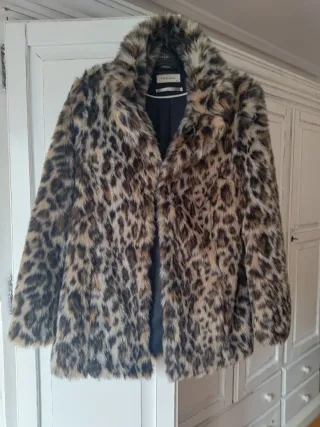 Chaquetón pelo sintético Animal Print NAF-NAF.