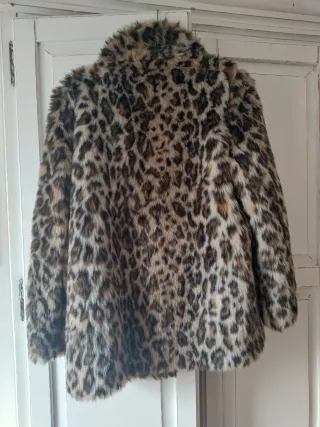 Chaquetón pelo sintético Animal Print NAF-NAF.