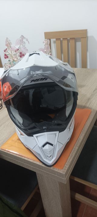Casco Moto Blanco con Visera Oscura XL
