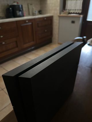 Playstation 4 PS4 Nera