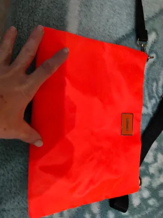 Bolso bandolera naranja fluor