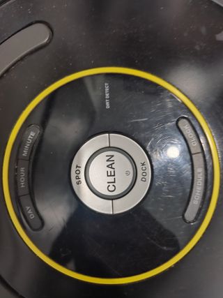 Robot Aspirador Roomba Negro. Falla la batería.