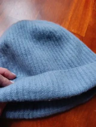 Berretto lana e cashmere Gran Sasso azzurro