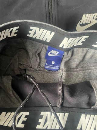 Tuta Nike Grigia e Nera Taglia S