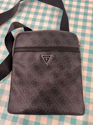 Bolsito Guess Negro/Gris Hombre