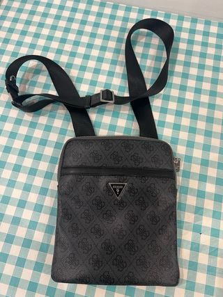 Bolsito Guess Negro/Gris Hombre