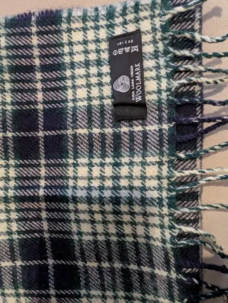 Preciosa bufanda de lana 100%.