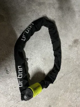 Cadena de seguridad para moto