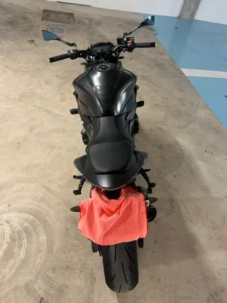 Suzuki GSX S 750 Naked Negra