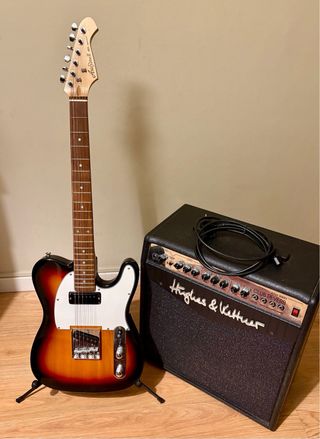 Guitarra Telecaster Aria Pro y Amplificador, LEER
