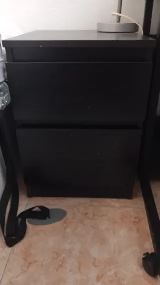 Mesita de noche MALM, cajonera