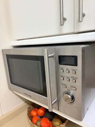 Horno Microondas Grill Orbegozo