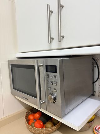 Horno Microondas Grill Orbegozo