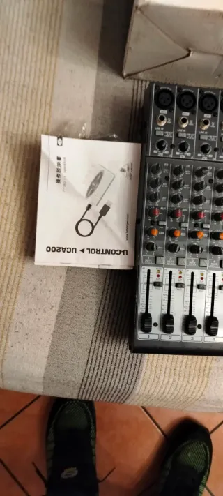 Behringer Xenyx 1204FX Mixer