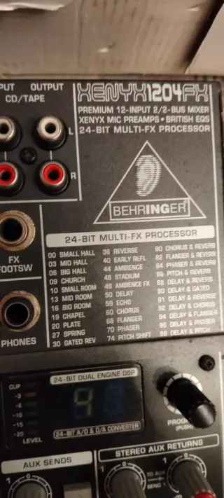 Behringer Xenyx 1204FX Mixer