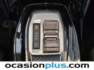 Peugeot 2008 Allure Hybrid eDCS6 100 kW (136 CV)