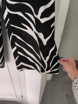 Pantalón Zara Animal Print