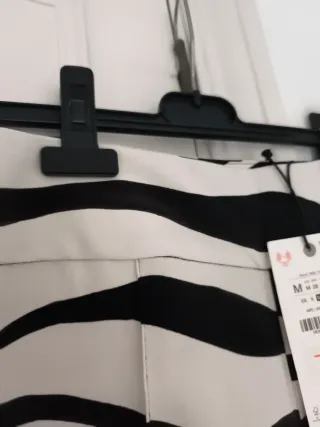 Pantalón Zara Animal Print