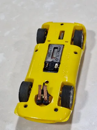 Scalextric Ferrari GT330 amarillo