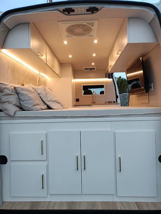 CAMPERIZACIÓN DE FURGONETAS GRAN CANARIA