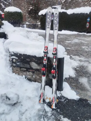 2 Pares de Esquís HEAD con Fijaciones