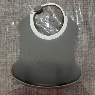 Babero Rígido Twistshake Gris