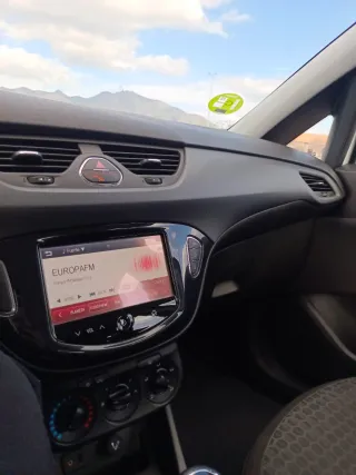 Opel Corsa 1.4 Selective 90 CV muy buen estado.